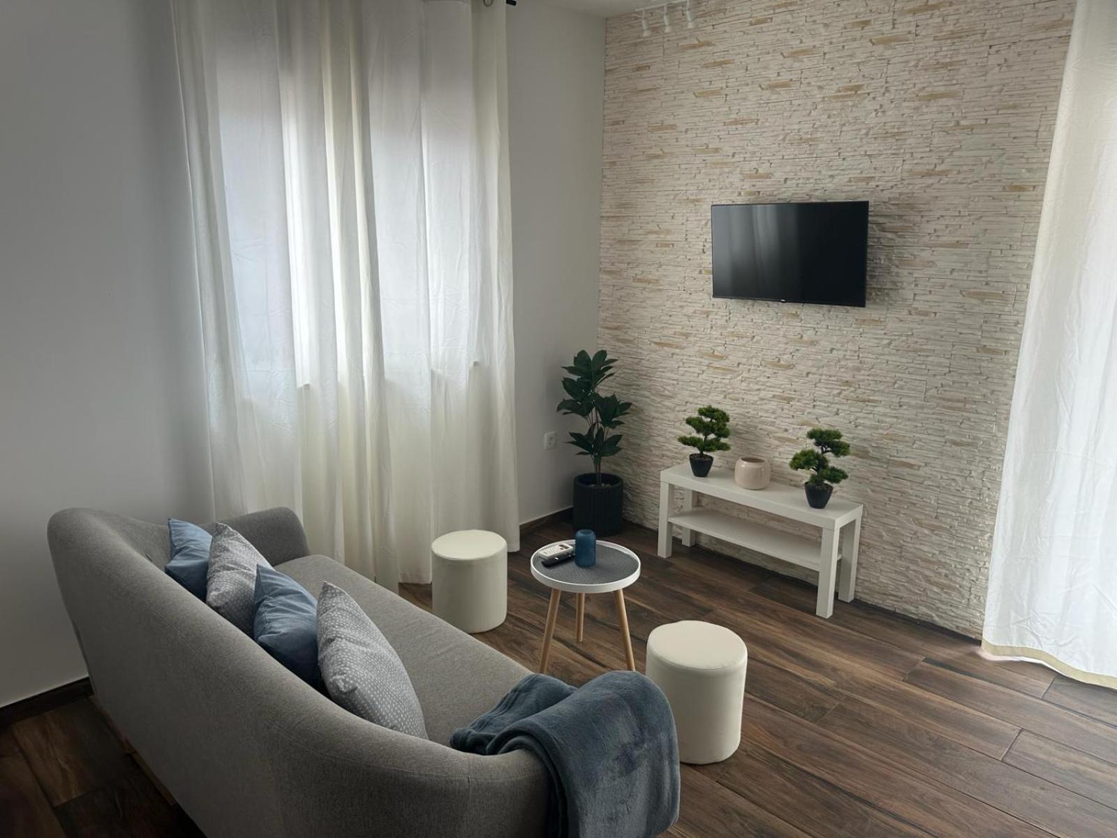 Apartments Harmony Hills Pula Extérieur photo